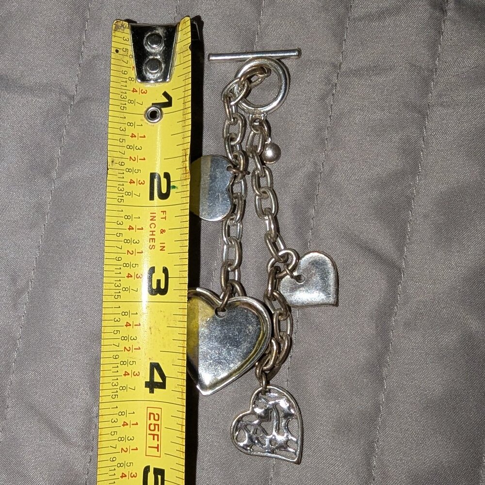 $1 with Bundle ~ Liz Claiborne Toggle Clasp Bracelet with Heart Charms 4600 - Picture 5 of 5